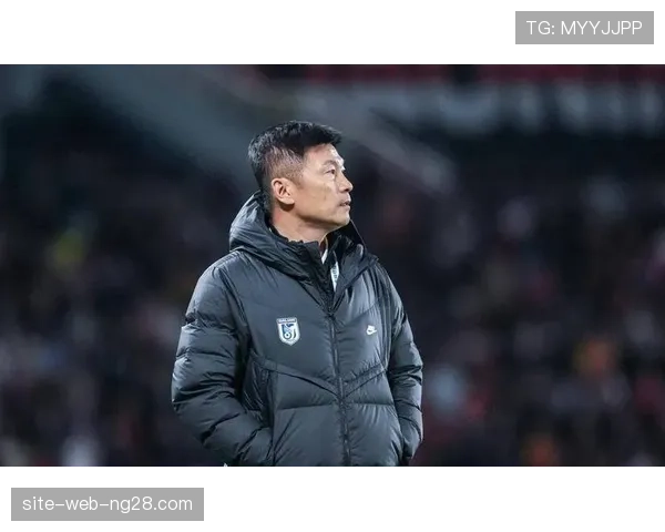 大连英博李国旭撤下四名主力 斯坦丘伤退暴露阵容深度问题